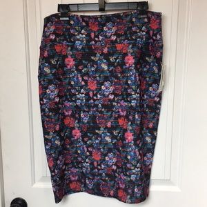 NWT LuLaRoe Cassie skirt size XL black floral